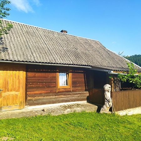 Starovitska Hata - Ethno-cottage Verkhovyna Esterno foto