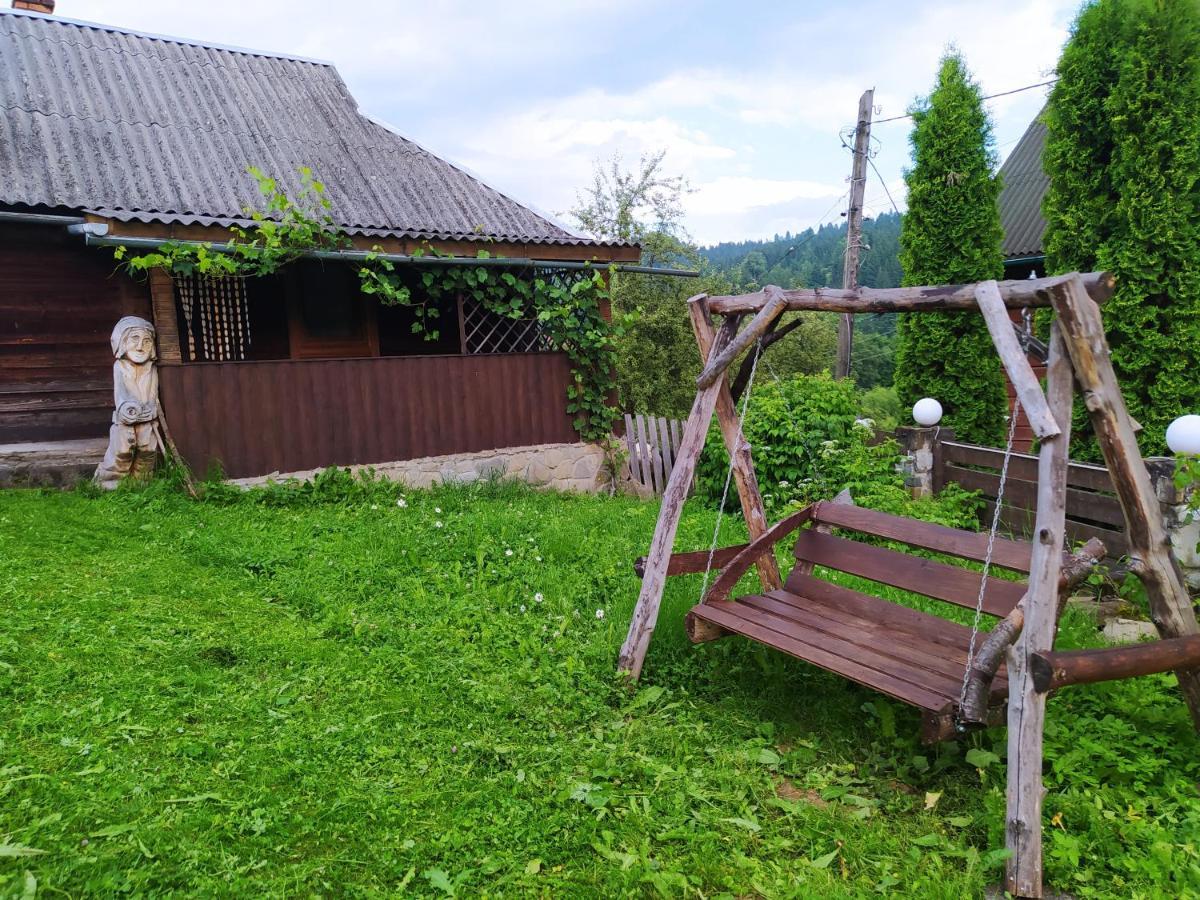 Starovitska Hata - Ethno-cottage Verkhovyna Esterno foto