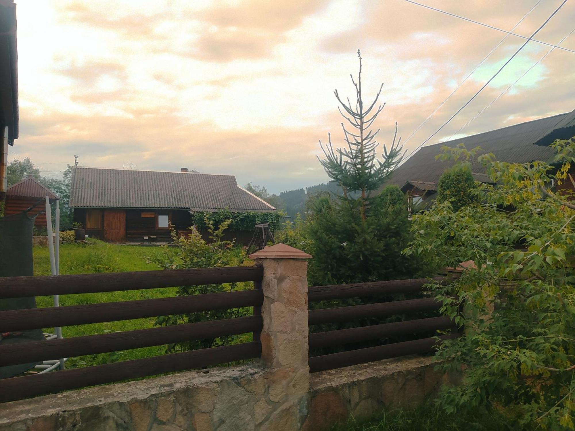 Starovitska Hata - Ethno-cottage Verkhovyna Esterno foto